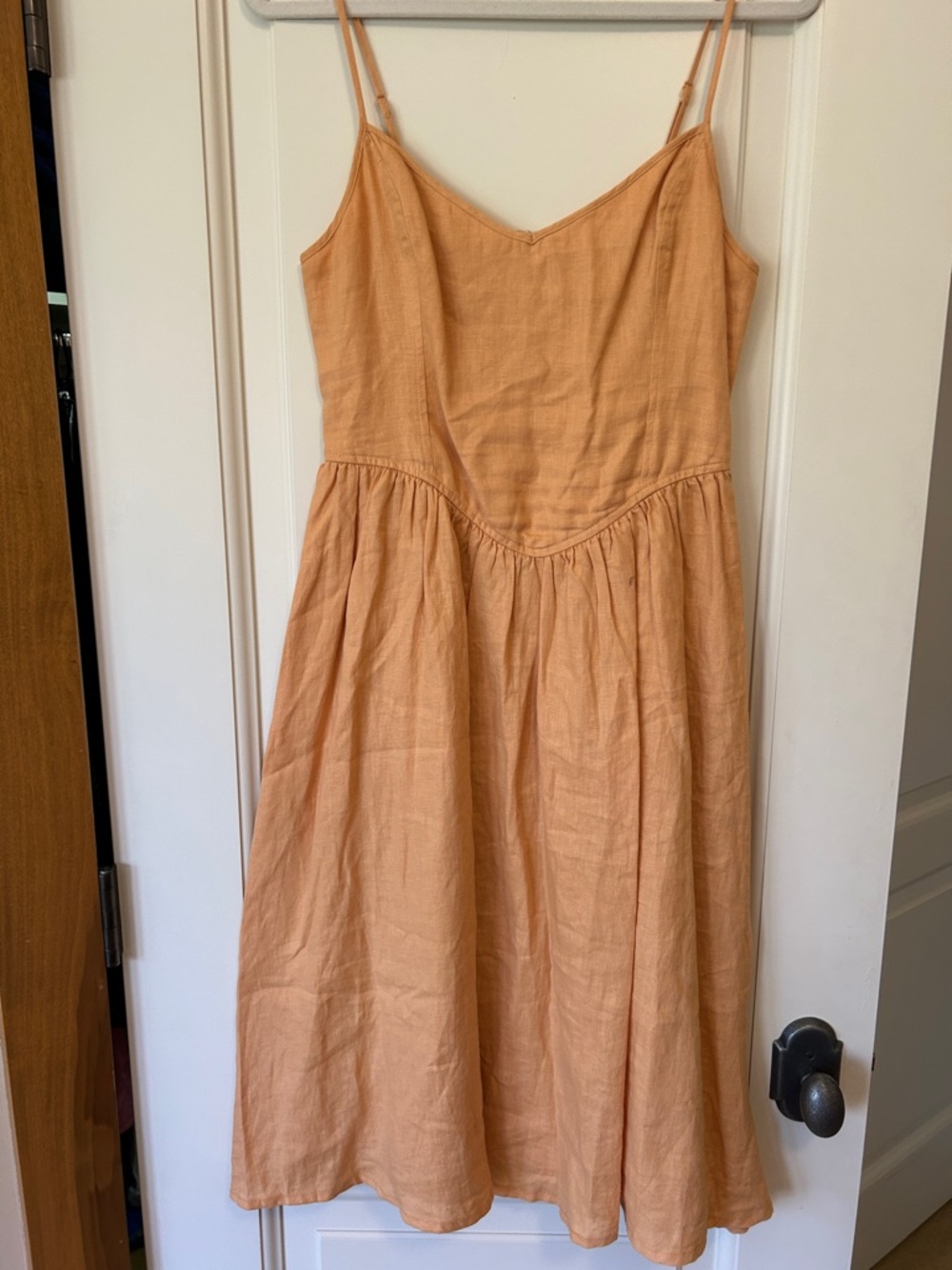 Wilfred Peach Gathered Waist Flattering Dress with Spaghetti Straps Rushed Back